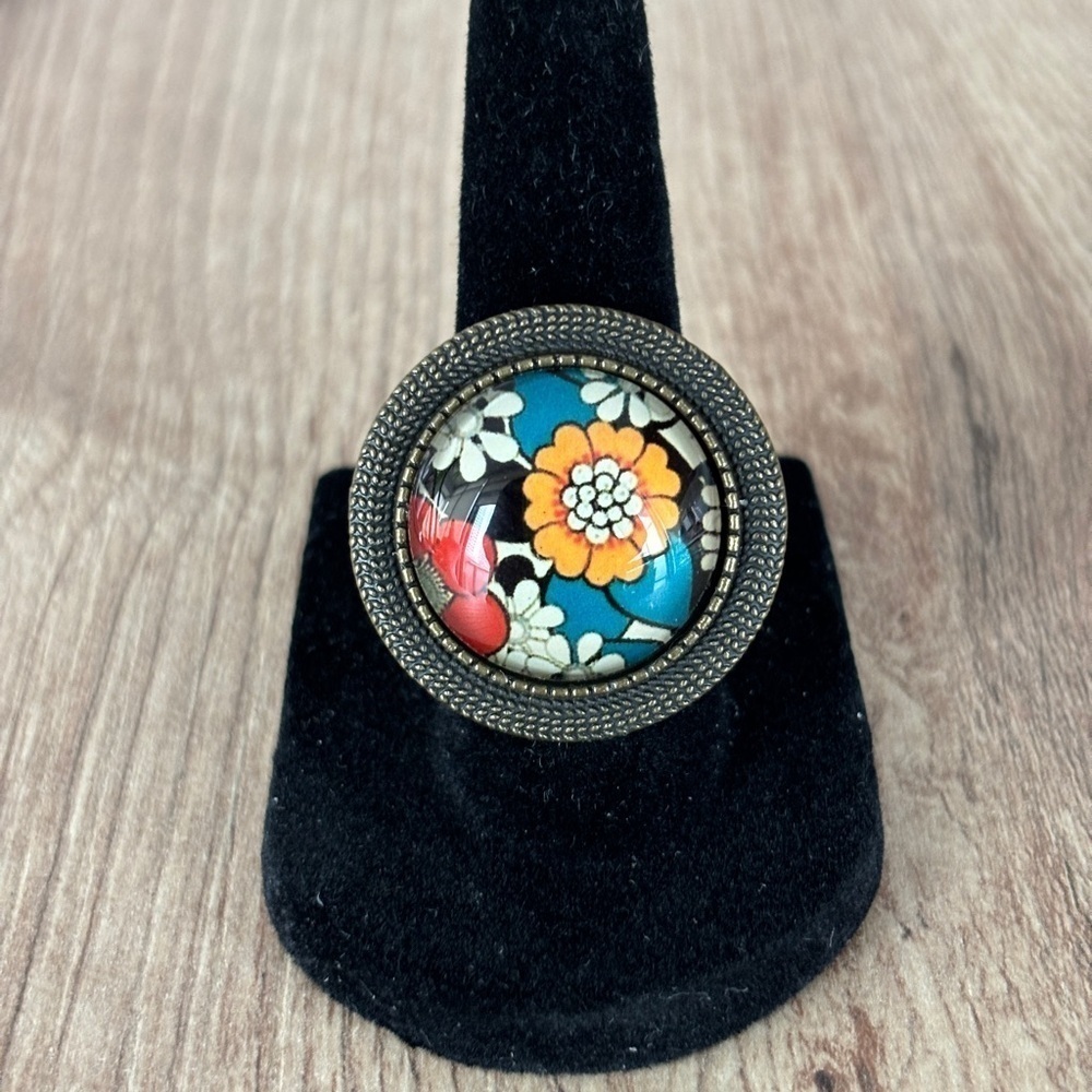 Bohemian floral print Victorian style adjustable ring, NWT, Handmade - Picture 2 of 3